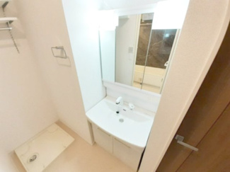 【洗面所】 | フランアンジュ　Ⅵ | 使いやすい洗面所です