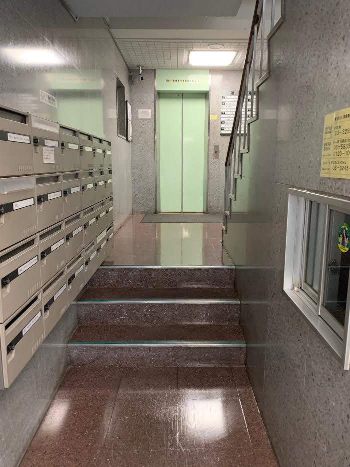 第１東ビルのロビー