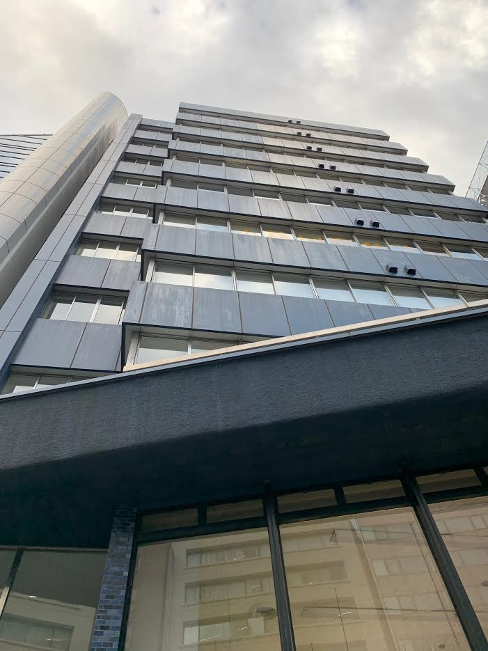 第１東ビルの外観