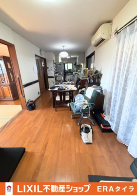 【居間・リビング】 | 柏原市田辺1丁目　中古戸建