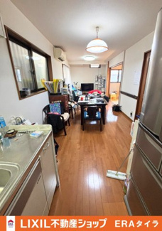 【居間・リビング】 | 柏原市田辺1丁目　中古戸建