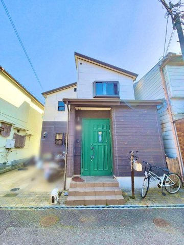 堀溝2丁目　中古一戸建ての外観|新しい生活にいかがでしょうか？外観はお住まいの顔になります。こだわりたいポイントですね。外壁塗装や屋根塗装のご相談も承っております。
■現地内覧・資金計画相談・住宅ローン相談もお問合せ受付中■