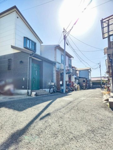 堀溝2丁目　中古一戸建ての前面道路含む現地写真|■物件内覧・資金計画相談・住宅ローン相談、リフォーム相談、お問合せ受付中■
※当日・翌日のご内覧、ご相談はお電話でのお問合せがスムーズです！