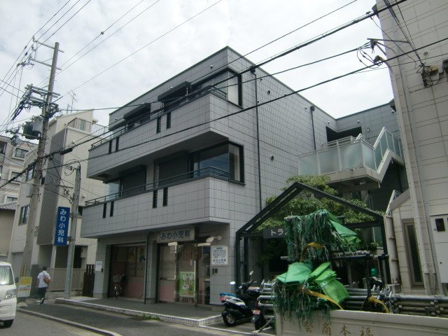 トラスティー御影