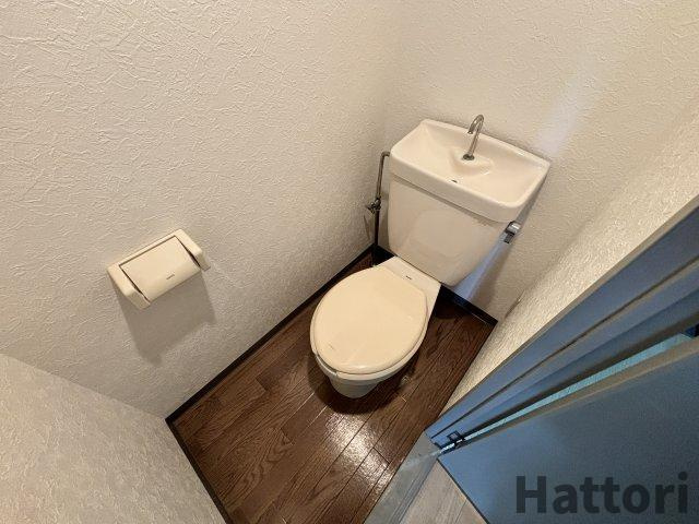 プチハイツ服部のトイレ