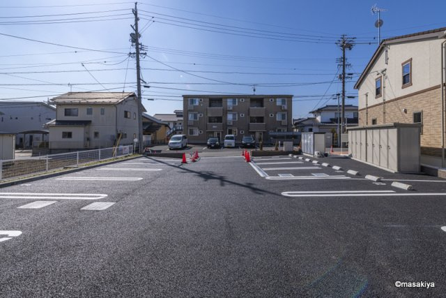 セカンドグランデBの駐車場