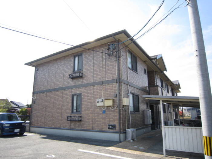 熊本市南区元三町２丁目のアパートの外観