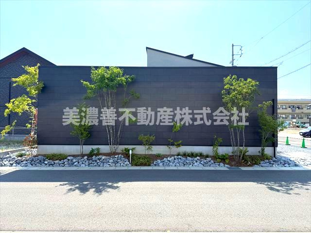 ６５６６３　本巣郡北方町小柳未使用住宅の外観