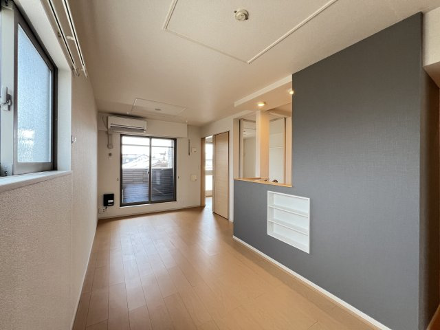 コリーヌ　リジエールの居間・リビング