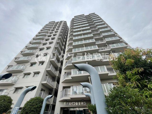 日光ハイツ香里第五の外観|新しい生活にいかがでしょうか？外観はお住まいの顔になります。こだわりたいポイントですね。水回りリフォームやリノベーションも承ってます。
■現地見学・資金計画相談・住宅ローン相談もお問合せ受付中■