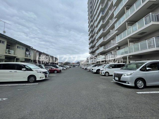 日光ハイツ香里第五の駐車場|■物件内覧・資金計画相談・住宅ローン相談、リフォーム相談、お問合せ受付中■
※当日・翌日のご内覧、ご相談はお電話でのお問合せがスムーズです！