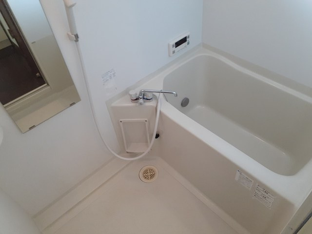 サンハイツ長者ヶ台Ｂ棟の浴室