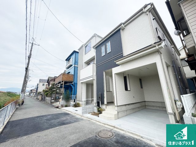 大阪狭山市池尻北　新築一戸建ての外観|お客様に長く安心して住んでいだだける事にこだわった家づくり！住んでからのアフターサービスにもしっかりと取り組んでいます！