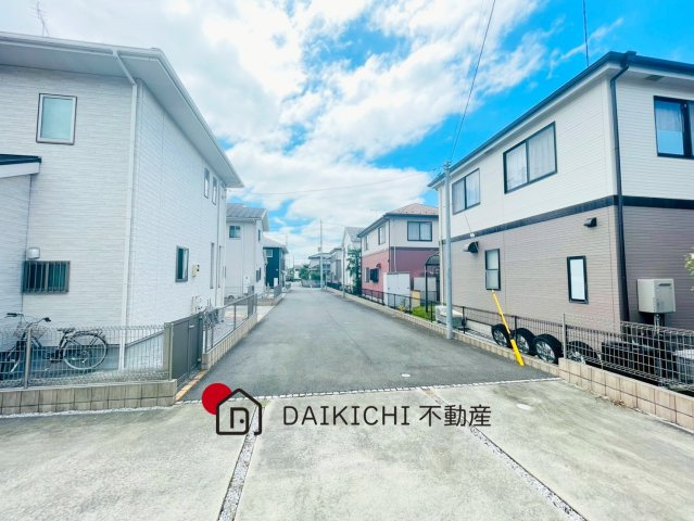 【前面道路含む現地写真】 | 行田市城西5丁目　中古戸建