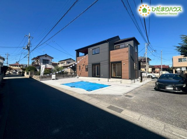 深谷市東方　新築一戸建て　ブルーミングガーデン　01の前面道路含む現地写真|公園が近くにあるためいつでも気軽に遊んだり、お散歩を楽しめます！！	