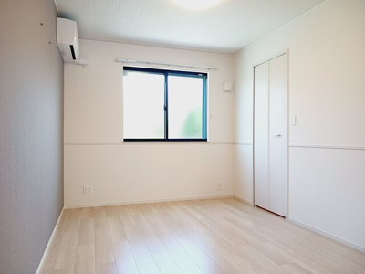 【寝室】 | ラ・ヴィヴェール