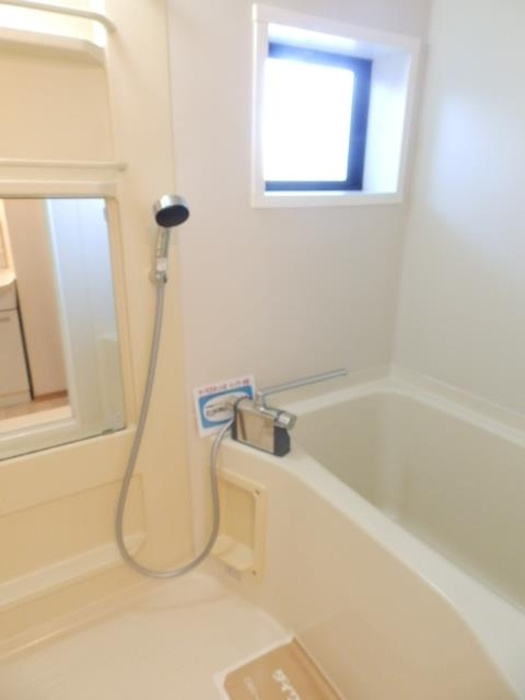 kanada B棟の浴室|浴室（サーモ水栓付）