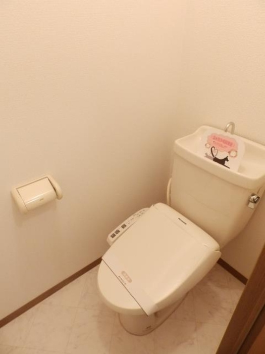 kanada B棟のトイレ|トイレ（温水洗浄暖房便座）