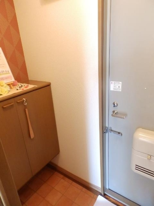 kanada B棟の玄関|玄関