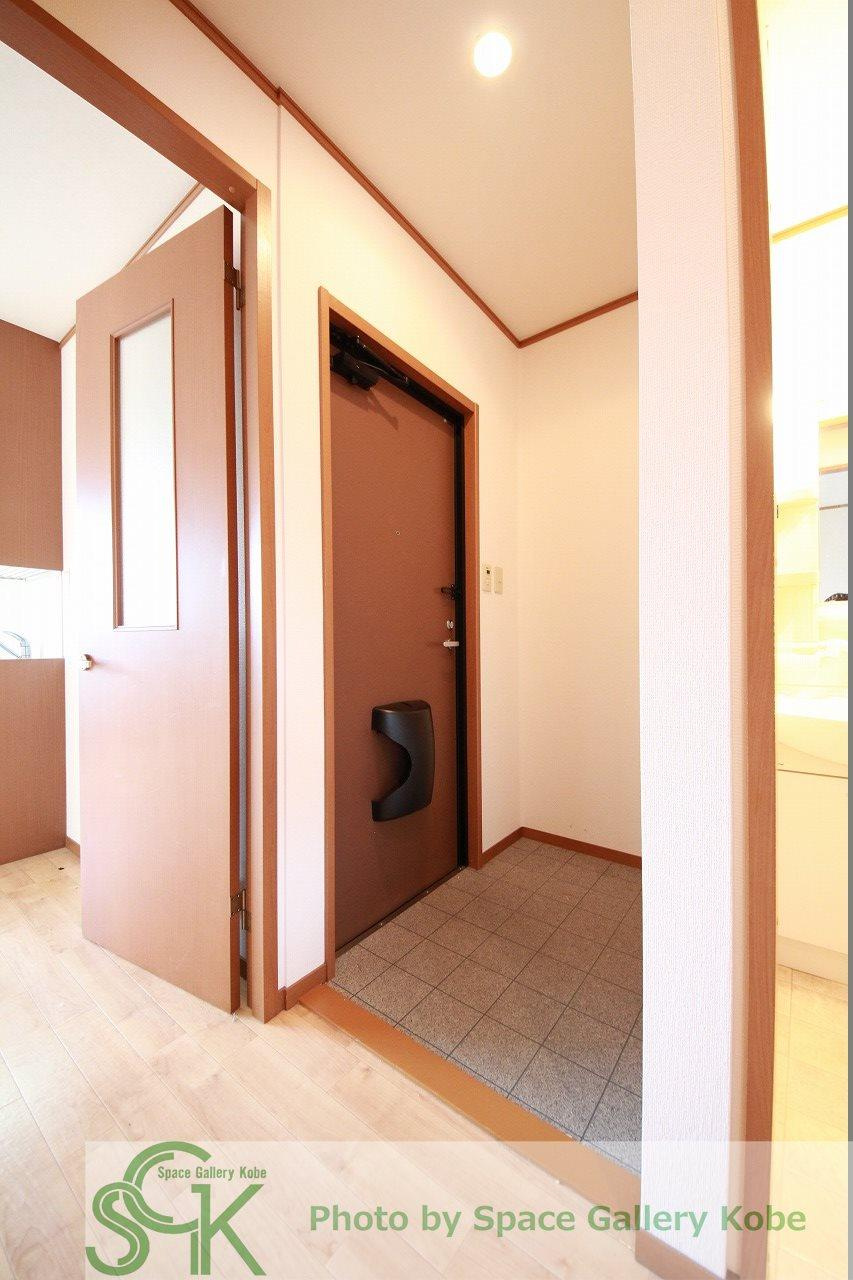プランドールMITANI　C棟の玄関|※お部屋により仕様が異なる場合があります。