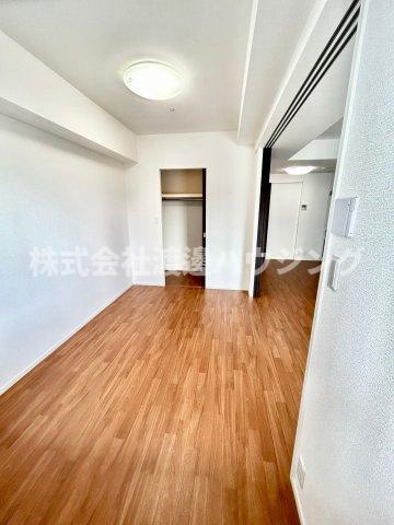 ノルデンハイム江坂IIの寝室