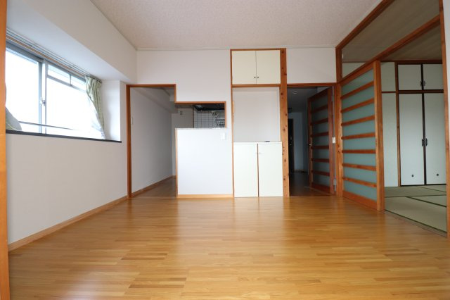 塩田町マンションの内装