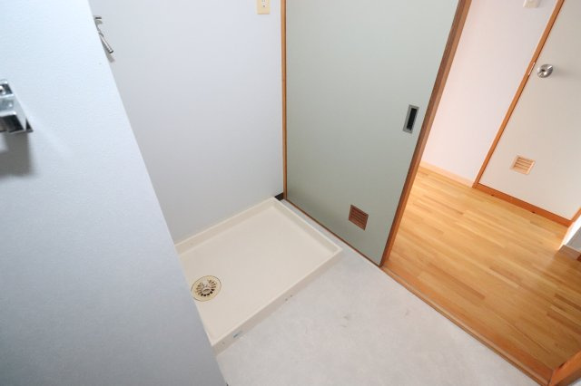 塩田町マンションの洗面所