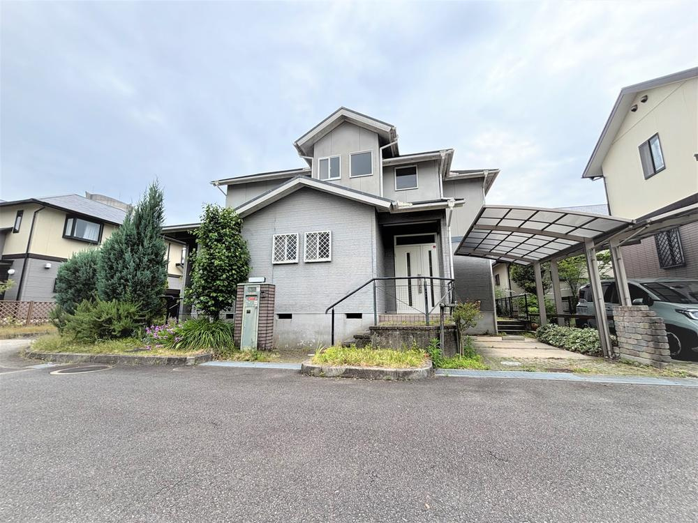 北山1丁目　中古一戸建ての外観|新しい生活にいかがでしょうか？外観はお住まいの顔になります。こだわりたいポイントですね。外壁塗装や屋根塗装のご相談も承っております。
■現地内覧・資金計画相談・住宅ローン相談もお問合せ受付中■