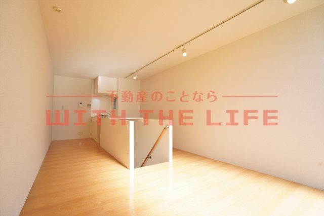 イーストレガロ（ｅｓｔ ｒｅｇａｌｏ）【キャッシュバック対象物件】の居間・リビング|ゆったりとした居間です