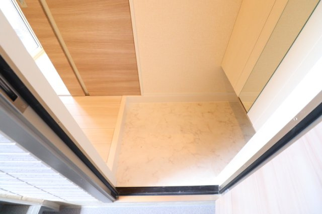 川崎市多摩区東生田１丁目のアパートの玄関|同年同施工会社参考