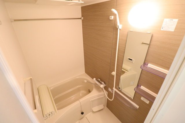 川崎市多摩区東生田１丁目のアパートの浴室|同年同施工会社参考