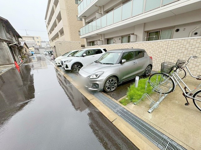 ホープハウスⅢの駐車場