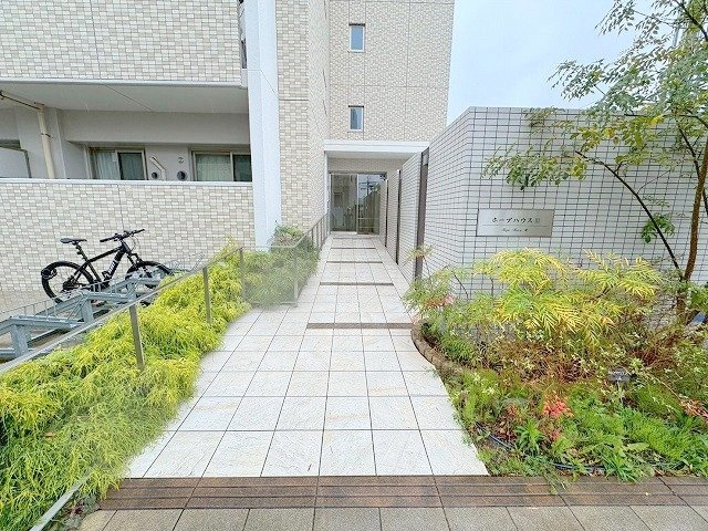 ホープハウスⅢのエントランス