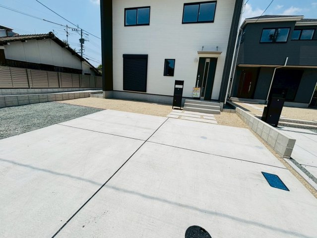 リナージュ／東区尾ノ上３丁目24-1期／２号棟の駐車場