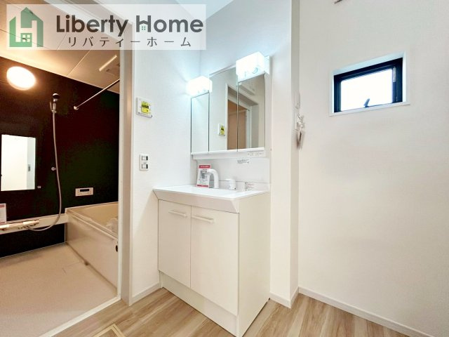 守谷市野木崎１期　新築戸建の独立洗面台