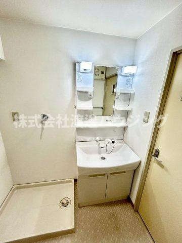 セントファミーユ江坂の洗面所