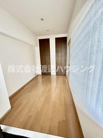 セントファミーユ江坂の寝室