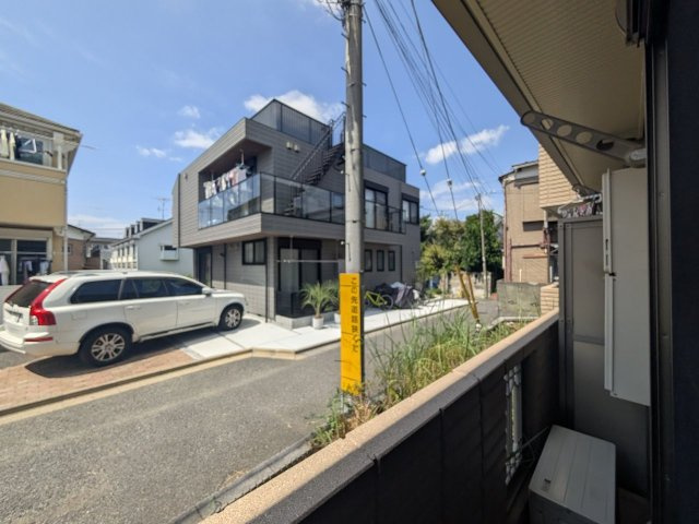 シャトーリヴィエールの駐車場