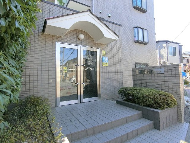 Ｃｅｄａｒ　Ｔｅｒｒａｃｅのエントランス|★オートロック付きマンション★