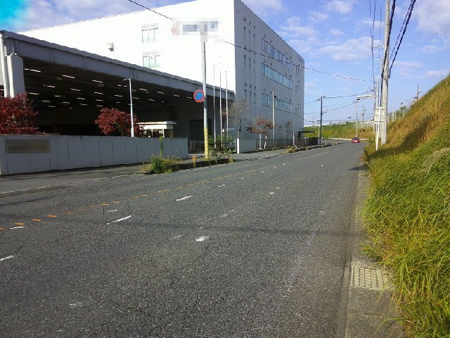 山武郡芝山町岩山の倉庫