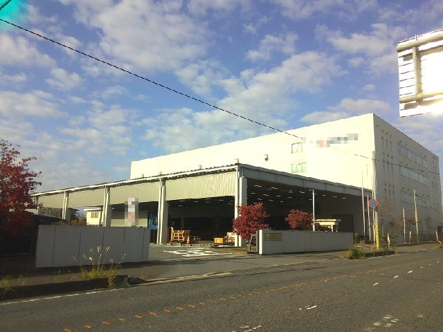 山武郡芝山町岩山の倉庫の外観