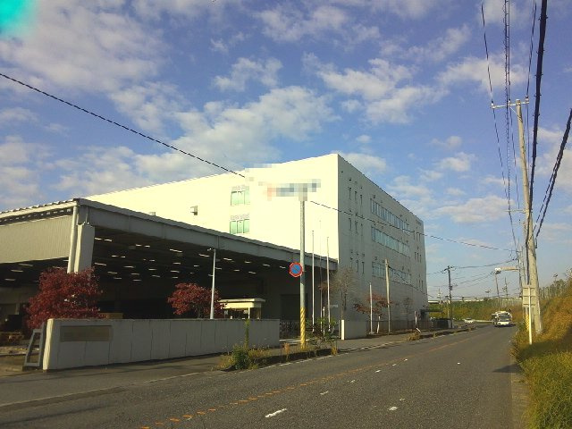 山武郡芝山町岩山の倉庫