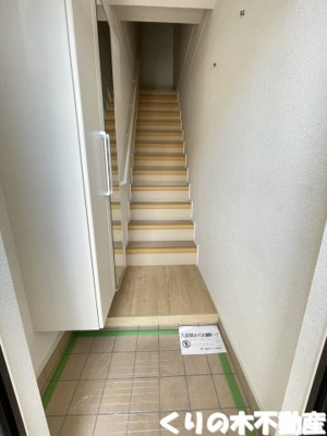 【玄関】 | クラール東村　Ｆ | シンプルで使いやすい玄関です