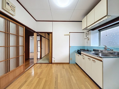 【居間・リビング】 | 三島貸家