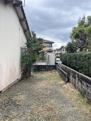 【庭】 | 三島貸家