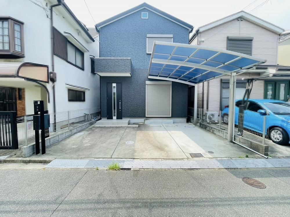 村野東町　中古一戸建ての駐車場|駐車２台可能
■物件内覧・資金計画相談・住宅ローン相談、リフォーム相談、お問合せ受付中■
※当日・翌日のご内覧、ご相談はお電話でのお問合せがスムーズです！