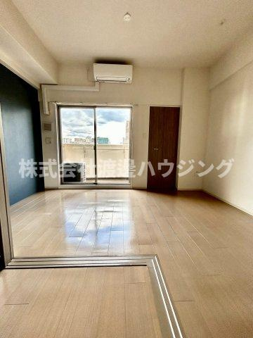 SEST新大阪の内装