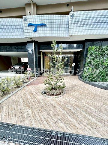 SEST新大阪のエントランス