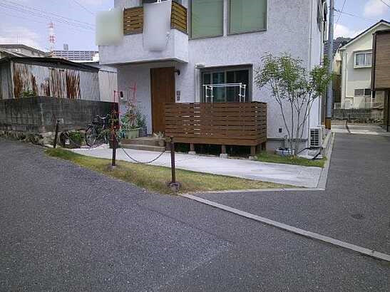 【前面道路含む現地写真】