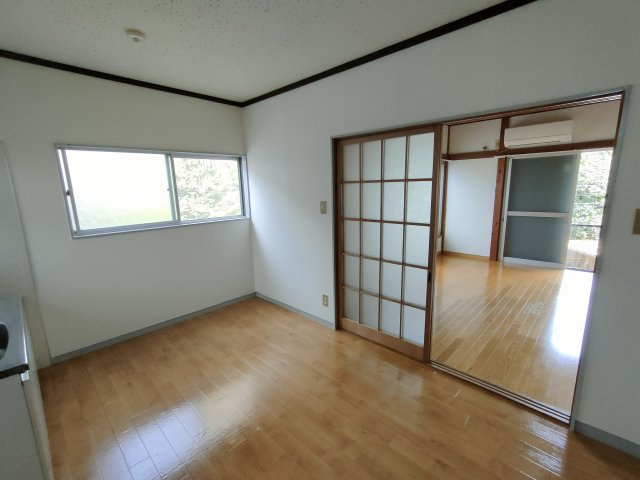 第二トーヨー荘の居間・リビング